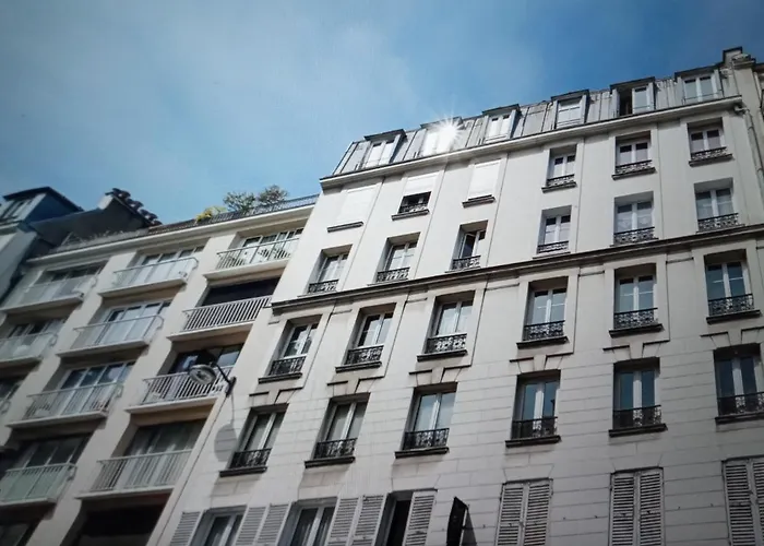 ++++ Privee Arc De Triomphe / Private Arc De Triomphe ++++ Homestay Paris