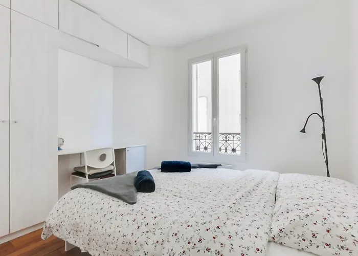 Homestay ++++ Privee Arc De Triomphe / Private Arc De Triomphe ++++
