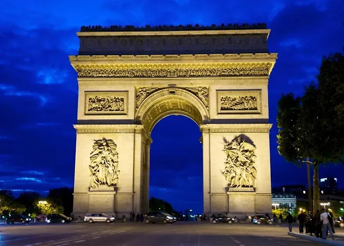 ++++ Privee Arc De Triomphe / Private Arc De Triomphe ++++